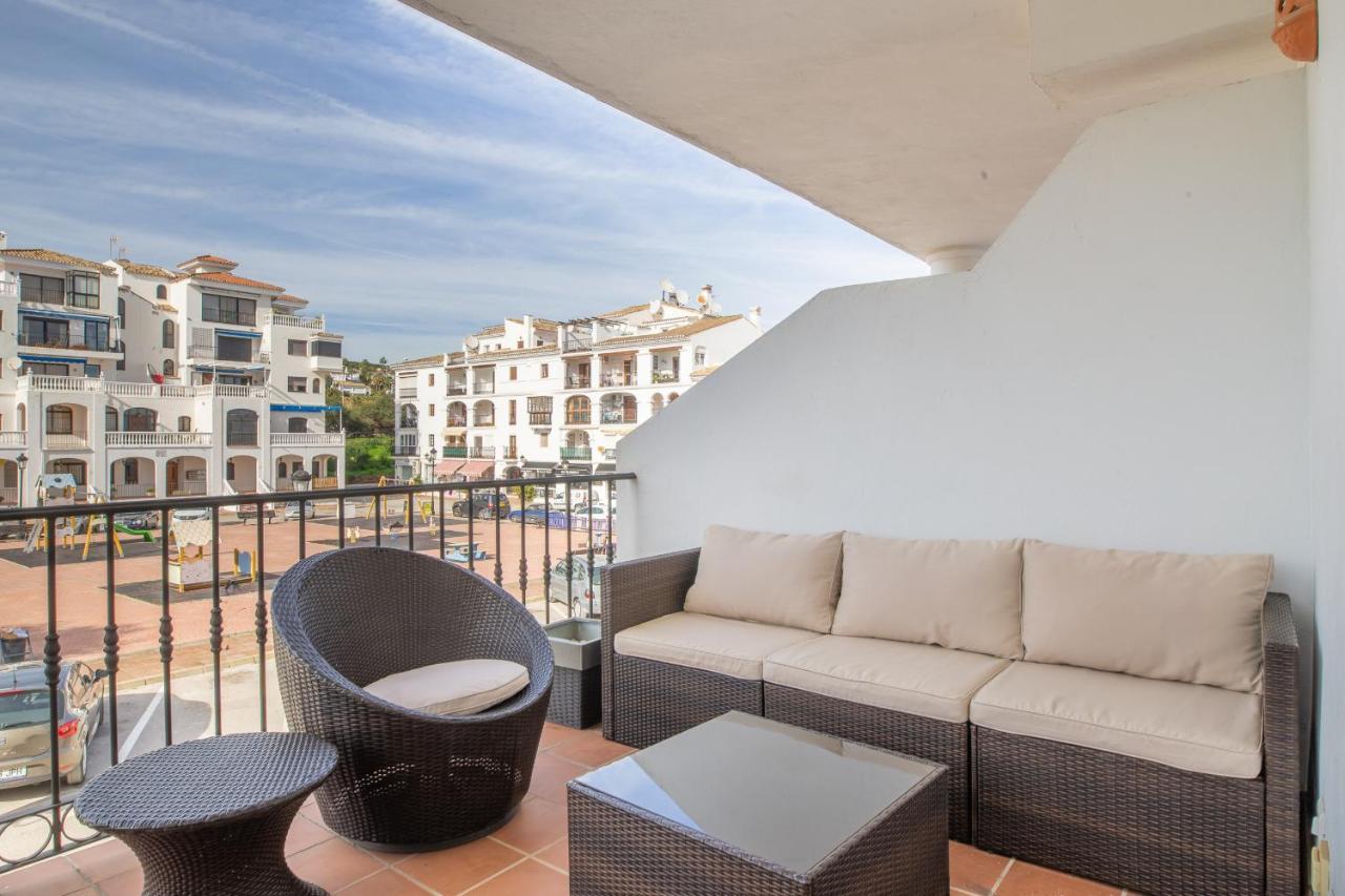 2261-Superb Apt On The Beach, On Duquesa Harbour Manilva Eksteriør billede