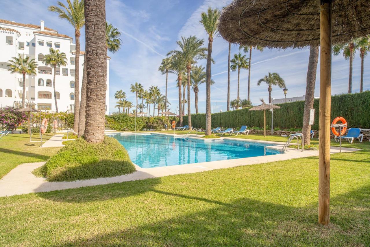 2261-Superb Apt On The Beach, On Duquesa Harbour Manilva Eksteriør billede