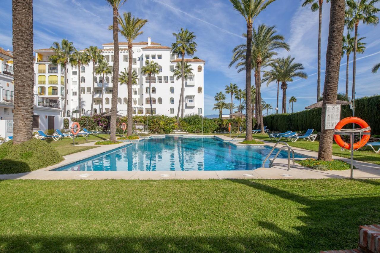 2261-Superb Apt On The Beach, On Duquesa Harbour Manilva Eksteriør billede